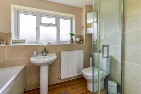 103 Six Ashes Road-bath.jpg