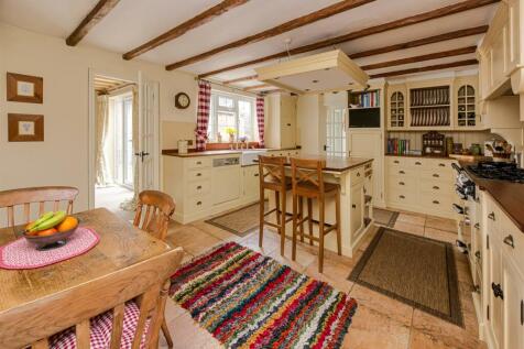 4 Shop Lane-kitchen1.jpg