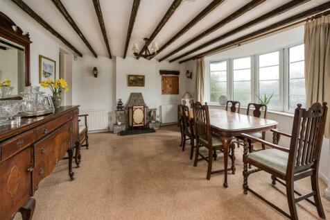 Greystoke Cottage-dining1.jpg