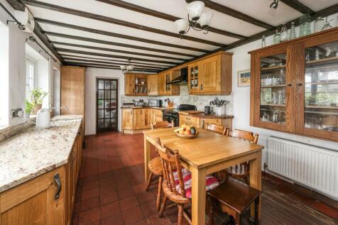 Greystoke Cottage-kitchen2.jpg