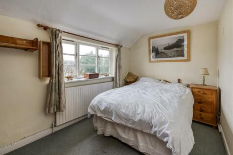 Greystoke Cottage-bed3.jpg