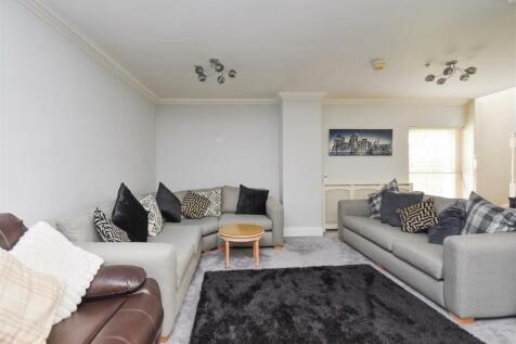 5 Old Hall - Lounge (2).jpg