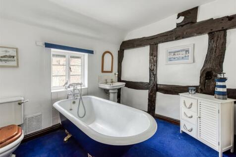 48 Dean Street-bathroom.jpg