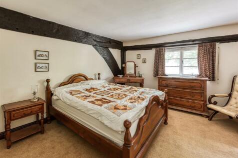 48 Dean Street-bed4a.jpg