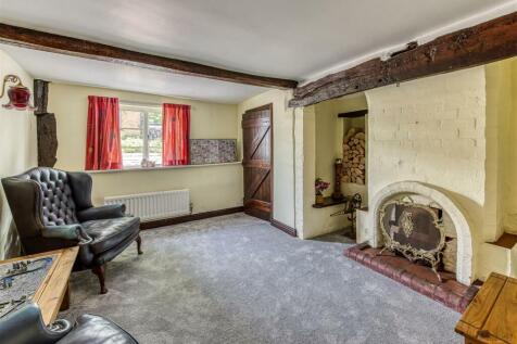 48 Dean Street-family room.jpg