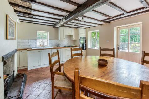 48 Dean Street-kitchen1.jpg