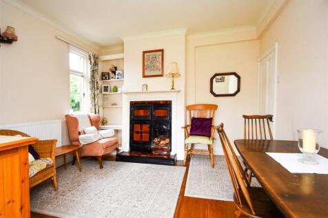 33 Horsebrook Lane - Dining Room (2).jpg