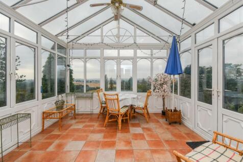 Tudor Lodge - Conservatory.jpg