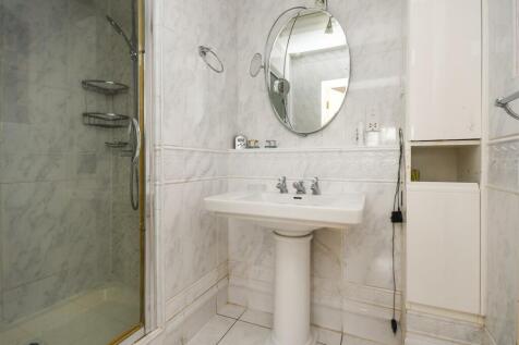 Tudor Lodge - Second En-Suite Shower Room.jpg