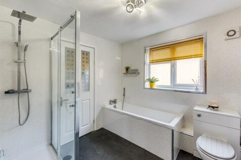 The Old Sweet Shop-bathroom1.jpg
