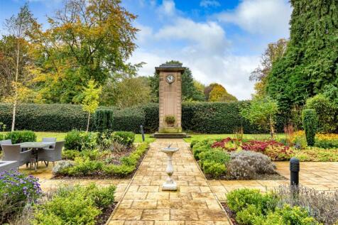 5 Clock Gardens-garden3.jpg