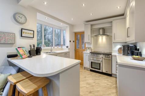 42 Wootton Road-kitchen1.jpg