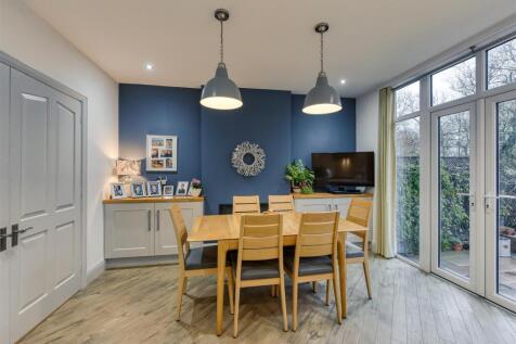 42 Wootton Road-kitchen5.jpg