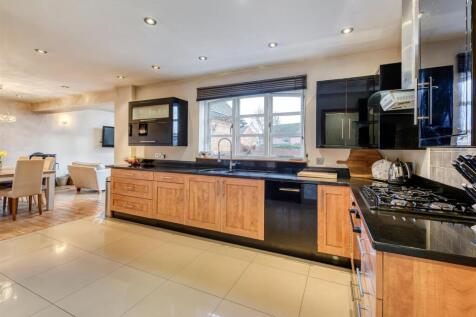 6 Engleton Lane-kitchen2.jpg