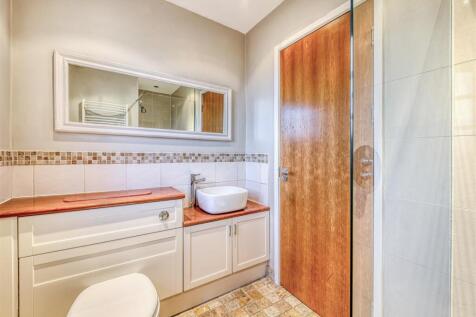 6 Engleton Lane-shower room2.jpg