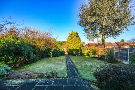 10 Farm Road - Garden.jpg
