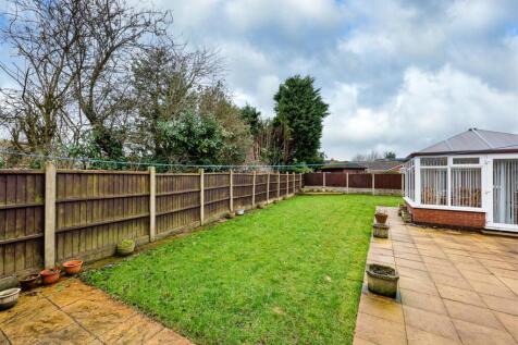 3 The Courts-garden1.jpg
