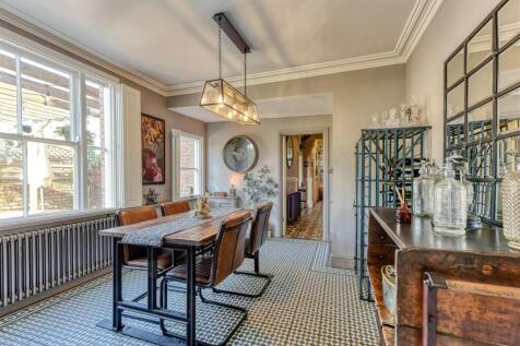 49 Richmond Road-dining2.jpg