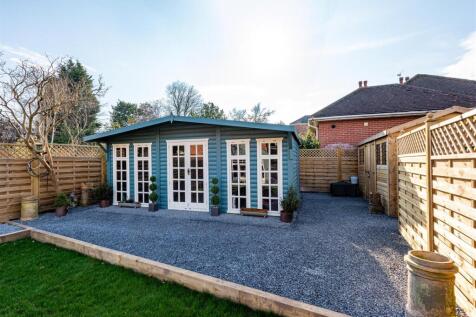 49 Richmond Road-garden2.jpg
