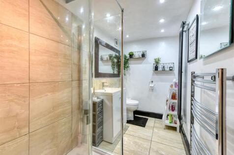 Elms Cottage-shower room.jpg
