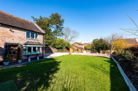 Elms Cottage-garden2.jpg