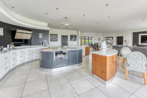 Plas Gwyn-kitchen5.jpg
