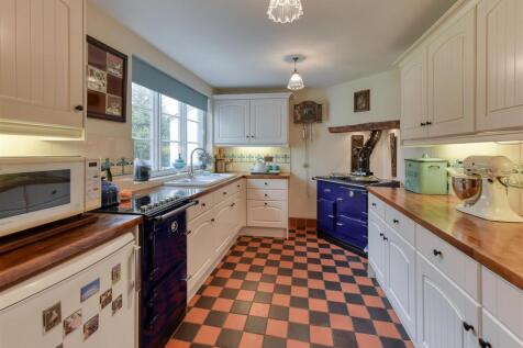 Park View-kitchen.jpg