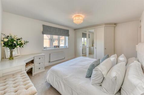 30 Anvil Close-bed1a.jpg