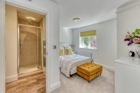 30 Anvil Close-bed2a.jpg