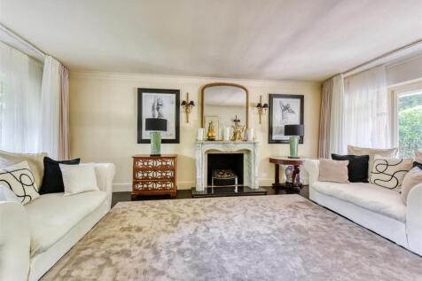 58 Perton Road-JUN25-lounge1.jpg