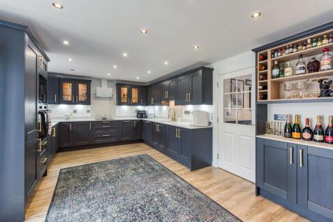 43 Henry Fowler Drive-07.jpg