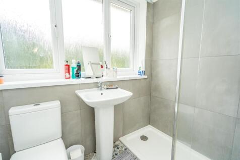 16 Queens Road (15).jpg