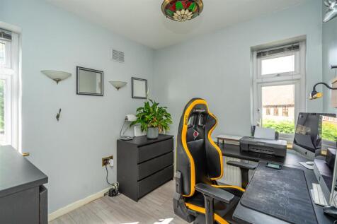 6 Palmers Way (15).jpg