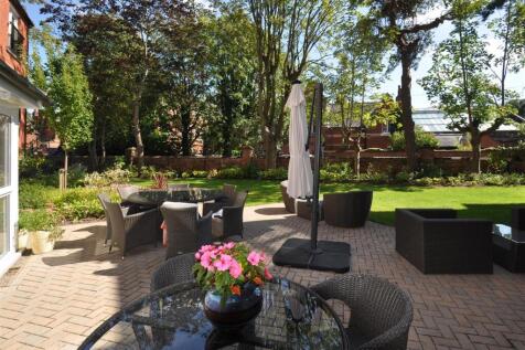 10 Bluebell Court garden.jpg