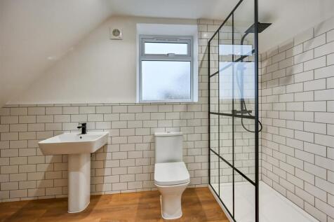 16 Redford Drive-09.jpg