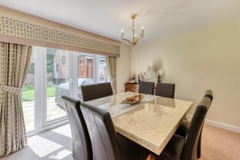 4 Great Hall Grove-dining.jpg