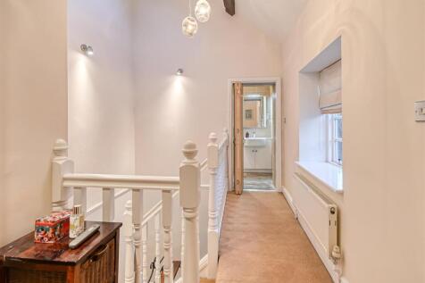 5 Stanmore Mews-02.jpg