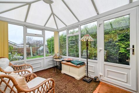 2 Grasmere Drive-14.jpg