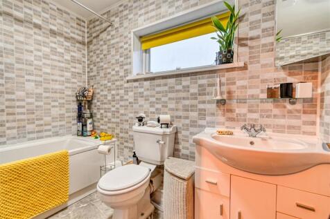 2 Grasmere Drive-05.jpg