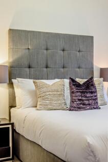 8447057-interior3...