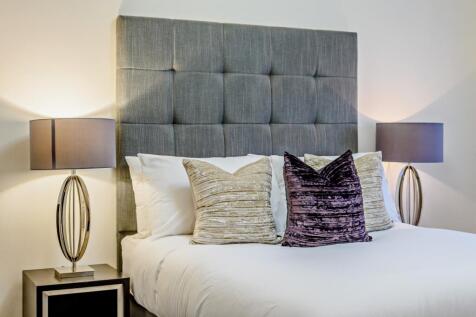 8447057-interior3...