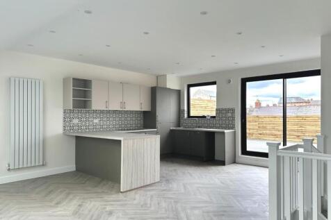 Open Plan Living/Kitchen/Dining