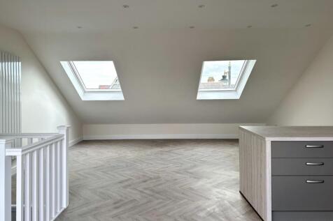 Open Plan Living/Kitchen/Dining