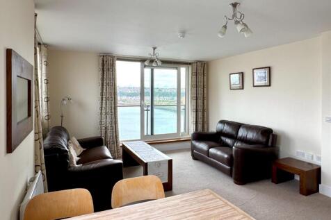 Living/dining/kitchen