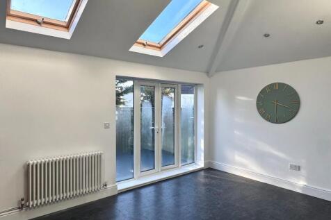 Extended Kitchen/Breakfasting