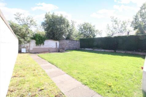 GARDEN 2.jpg