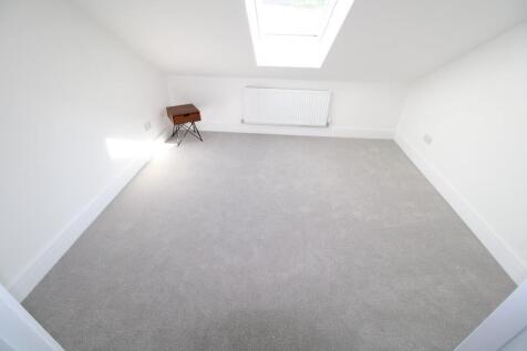 BEDROOM 1.jpg