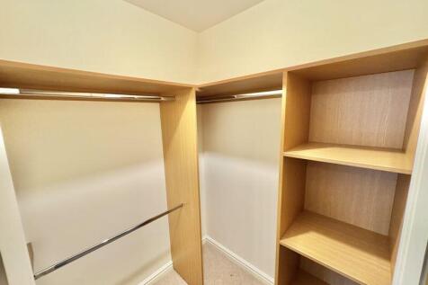 Walk-In Wardrobe