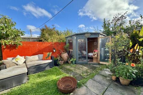 Sunny Garden