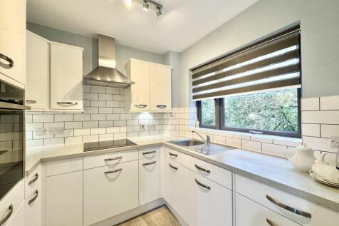 Fitted kitchen